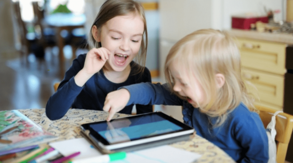 Here’s What You Need to Look for on Your Kid’s Smartphone