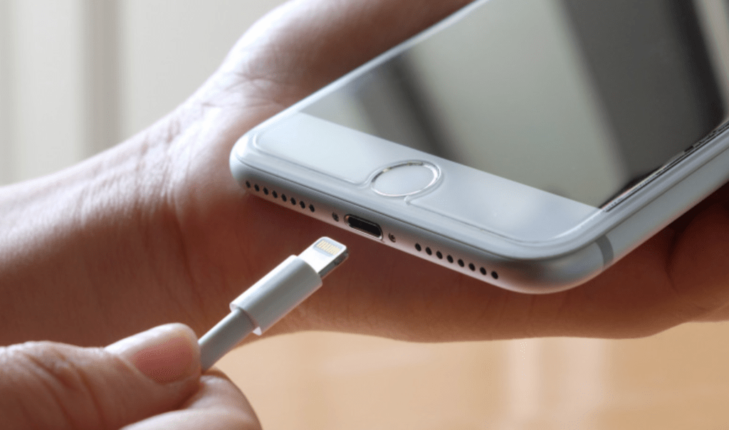 7 Best Tips and Tricks to Fix iPhone Battery Drain Issue