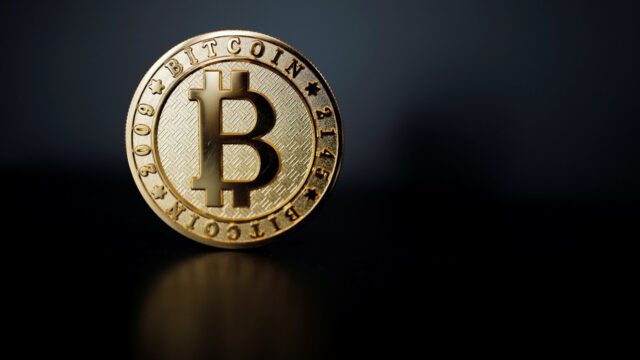 Is it safer to invest in Bitcoin?