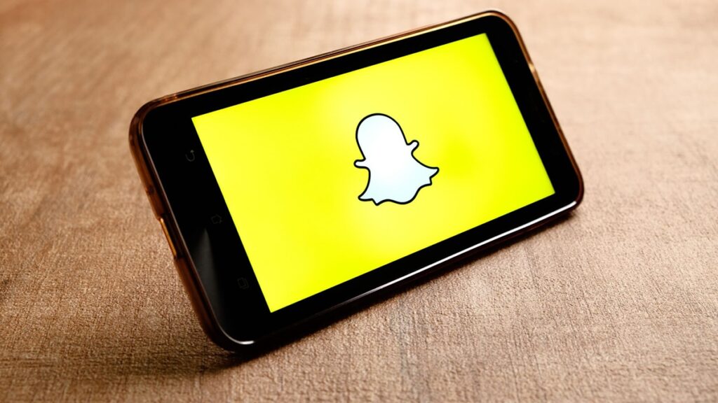 How to spy on someone's snapchat without them knowing