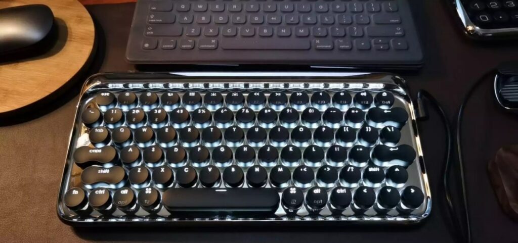 Lofree Keyboard Review of Knight Collection | Tapscape