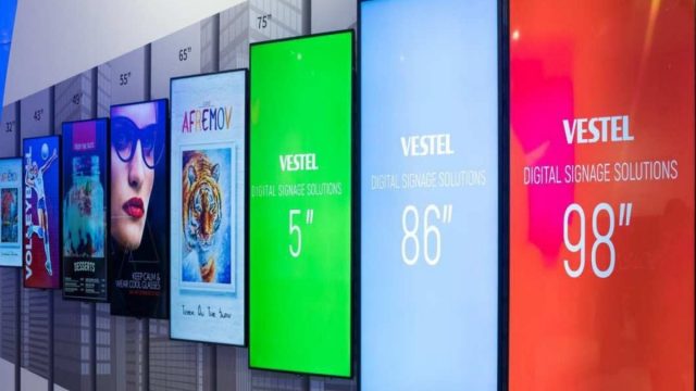 4 Reasons To Swap Your Posters With Digital Signage