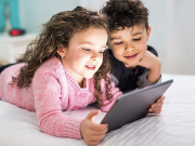 Rising Screen Time of Kids is Triggering Red Alarm