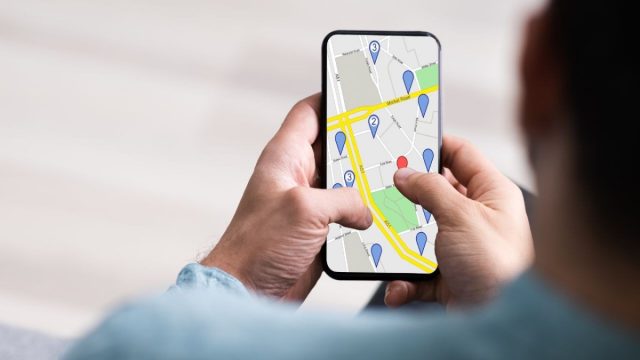 The Technology Behind FamiSafe's Cell Phone Location Tracking